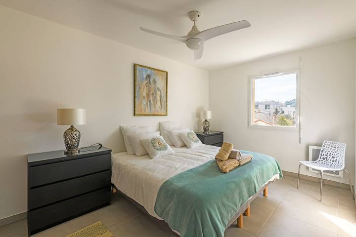 Gîte pour 6 personnes, avec terrasse à Nîmes - 4