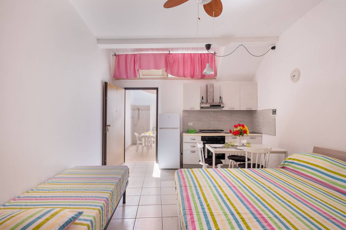Appartamento intero, Appartamento 'Oasi Del Conte Due' con terrazza privata e aria condizionata in Sant'Isidoro, Golfo di Taranto