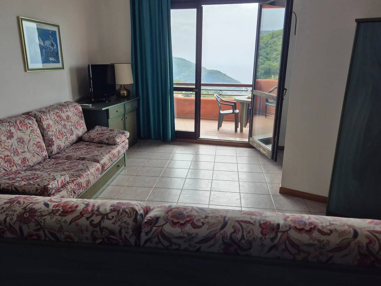 Entire apartment, P.R. Club - Three-Room Apartment Enea 12 with Sea View, Private Terrace and Air Conditioning in Centola, Cilento