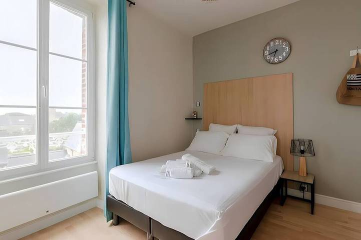 Apartamento entero, Apartamento-Vista a la Ciudad-Baño privado in Lancieux, Región de Dinan