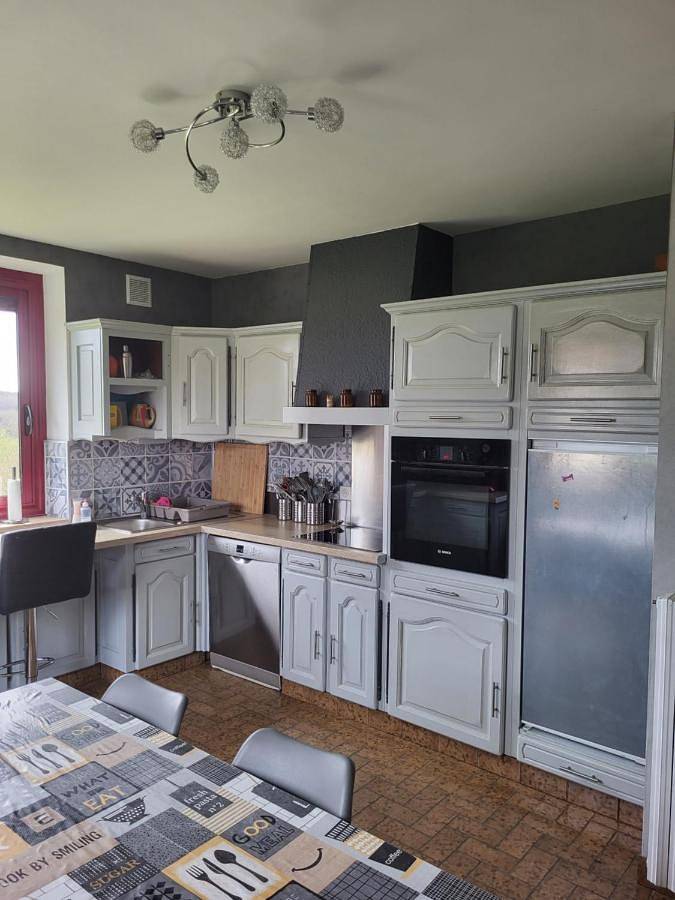 Five-Bedroom House in Saint-Moreil, Région d'Aubussargues