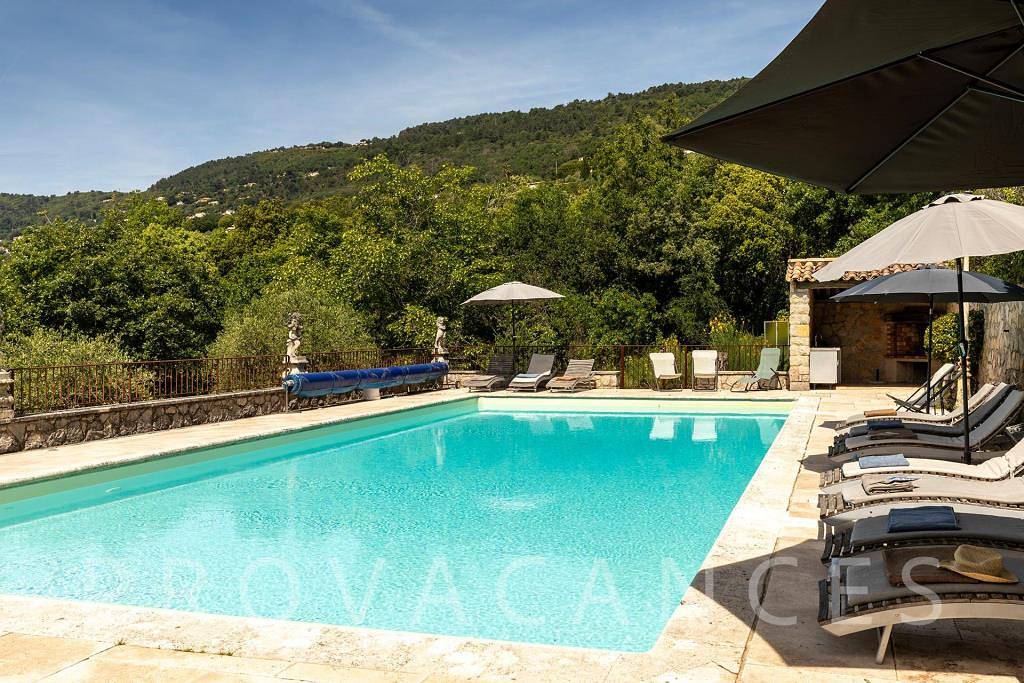 Großes Ferienhaus mit Pool in Cabris - Grasse in Cabris, Mittelmeerküste (Frankreich)
