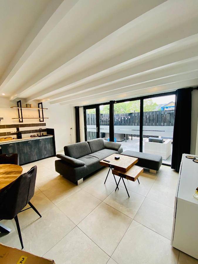 BnB für 3 Personen, mit Terrasse und Garten in Noordwijk