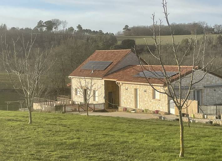 Gîte pour 12 personnes, avec jacuzzi et piscine ainsi que jardin et terrasse à Saint-Cybranet - 2