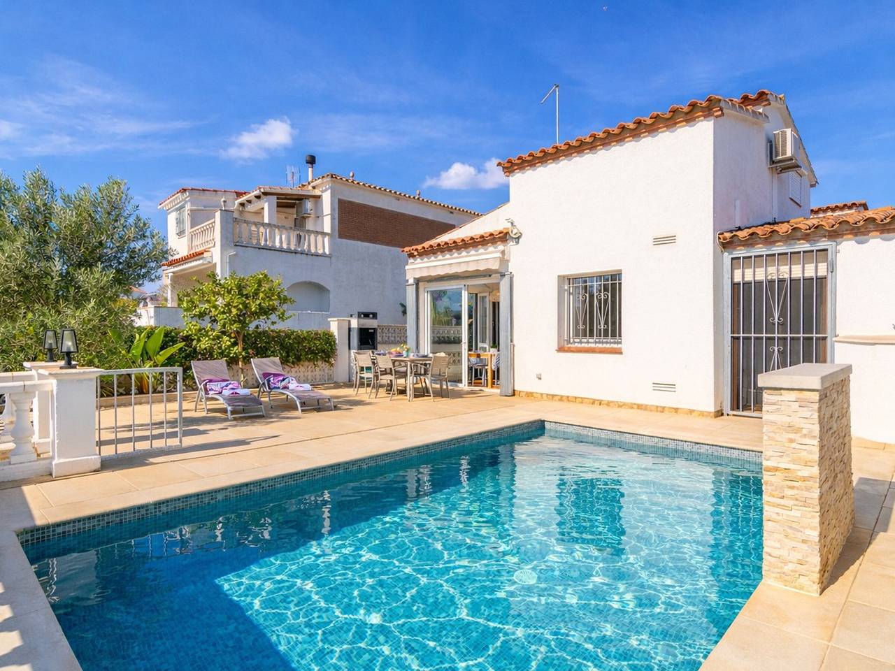 Villa lumineuse et confortable avec piscine privée à Empuriabrava in Empuriabrava, Haut-Ampurdan