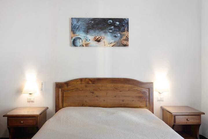 Ganze Wohnung, Apartment 'Il Gabbiano' mit privater Terrasse in Spiaggia libera attrezzata Le vele, Albissola Marina