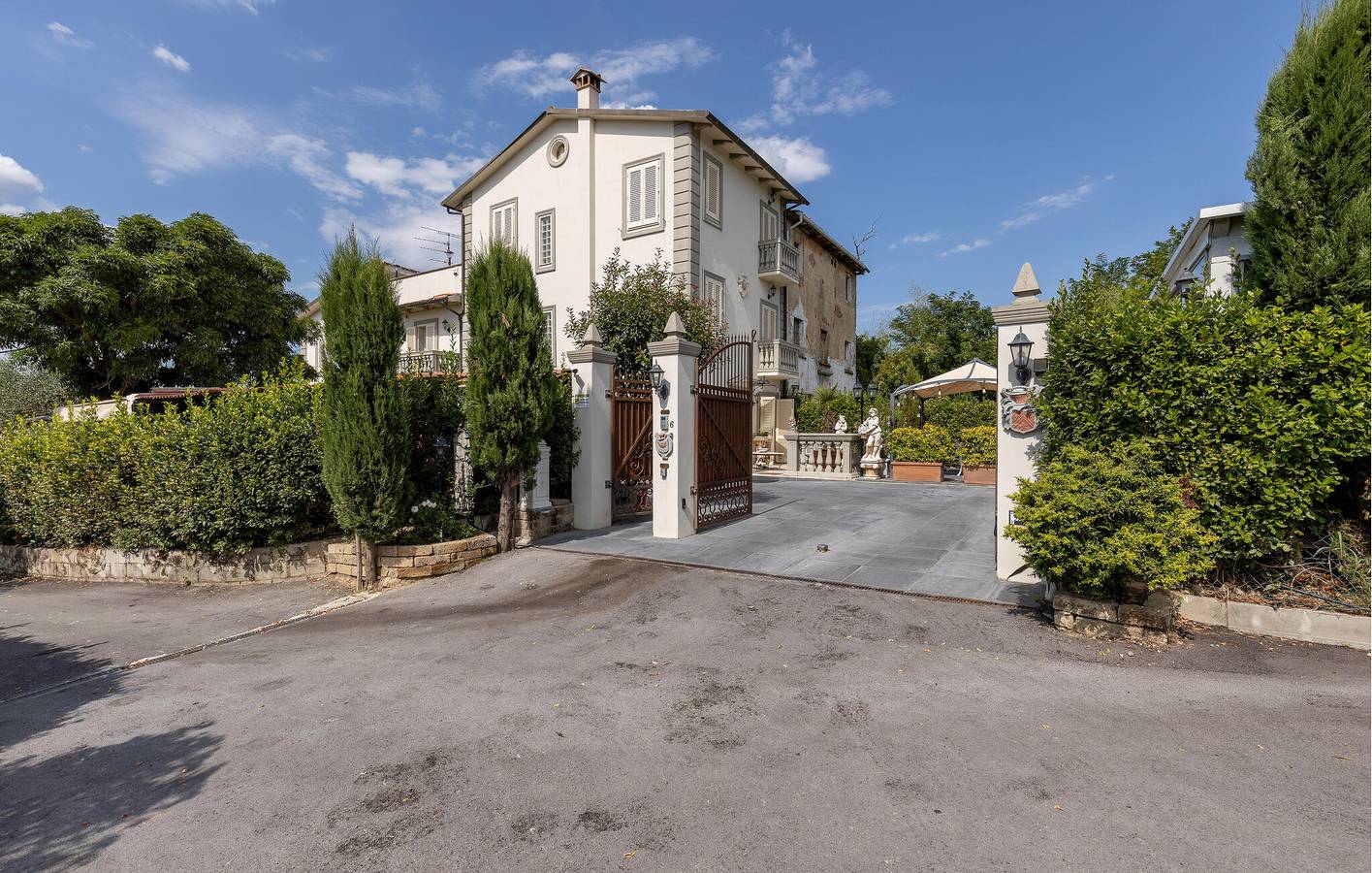 Ganze Ferienwohnung, Moderne Villa mit Pool und Garten in Fucecchio, Florenz Provinz
