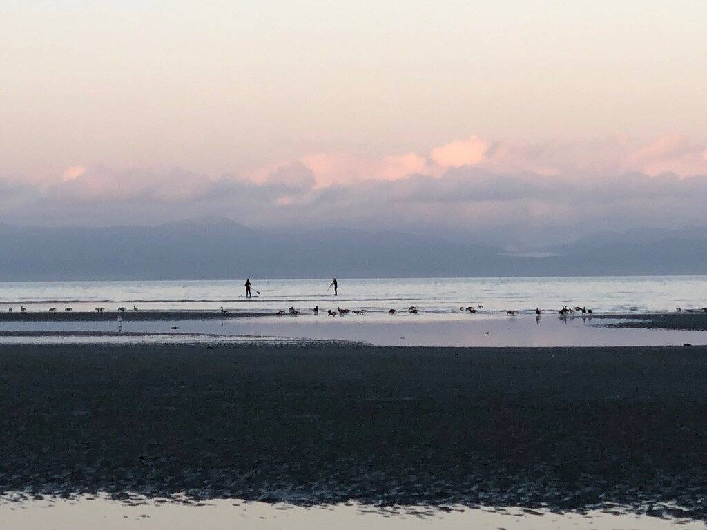 Luxuriöser \"Rathtrevor Beach Retreat\" in Tanglewood, nur einen kurzen Spaziergang vom Strand entfernt in Parksville, Regional District of Nanaimo
