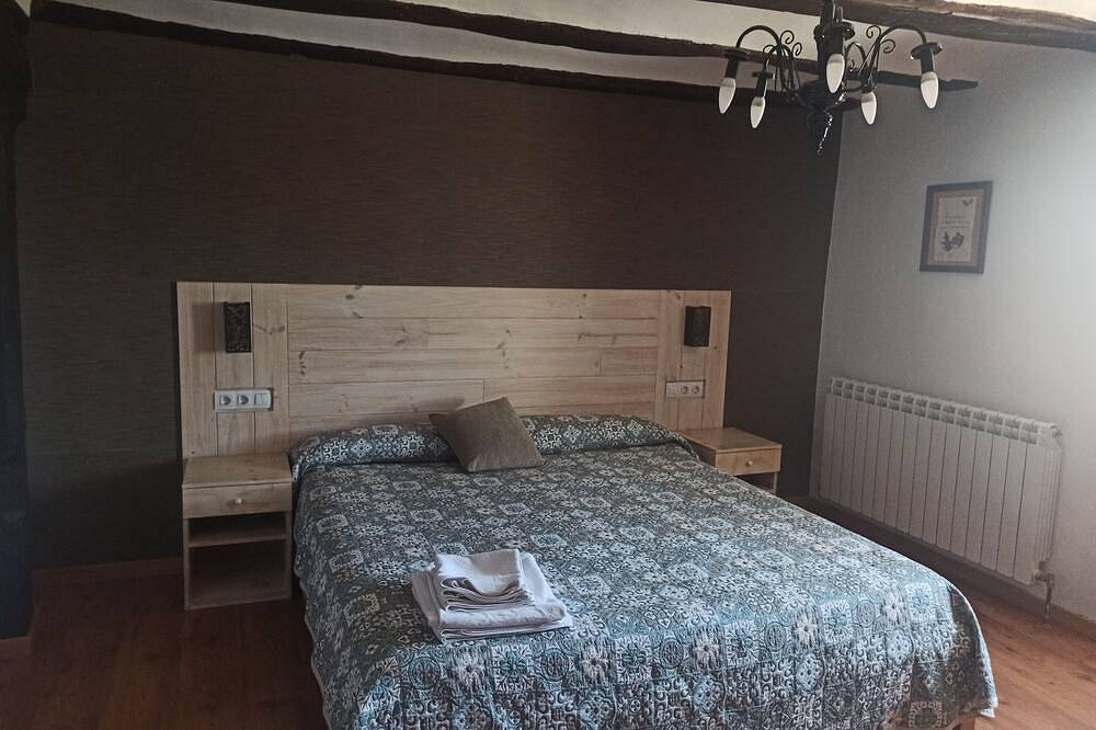 Selbstversorger Jaxo Etxea für 10 Personen in Iza, Navarra Provinz