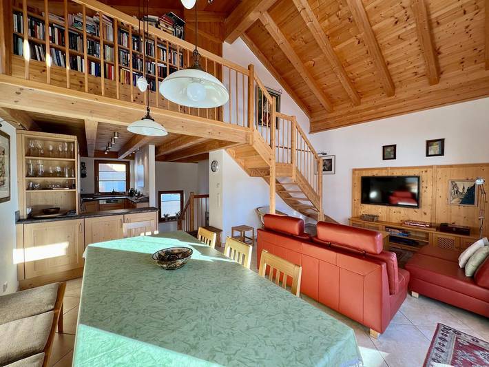Vakantiehuis voor 7 personen, with Balkon and Terras as well as Tuin and Uitzicht in Hochkrimml