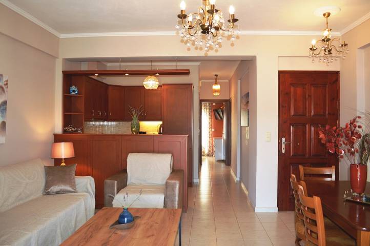 Gîte pour 6 personnes, avec vue sur l’océan et balcon, animaux acceptés dans Pýlos - 4