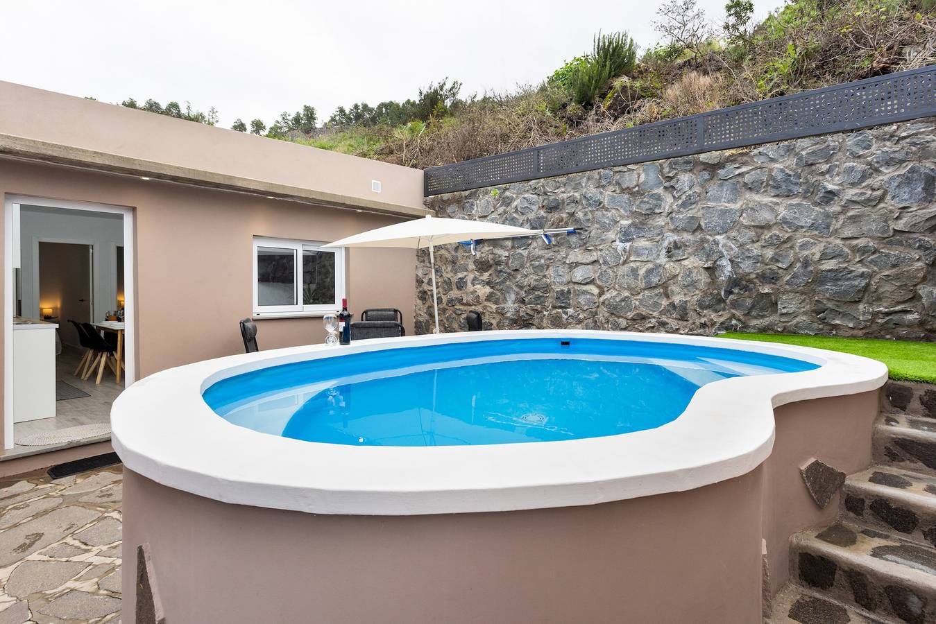 Tenohomes Sunny Terrace & Private Pool in Santa Bárbara (Canary Island), Icod de los Vinos