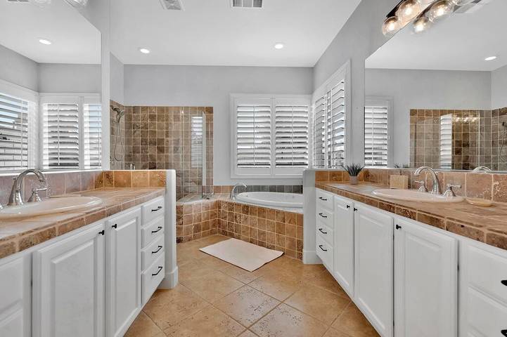 Vacation rental for 10 people, with hot tub and terrace in Indio (CA)