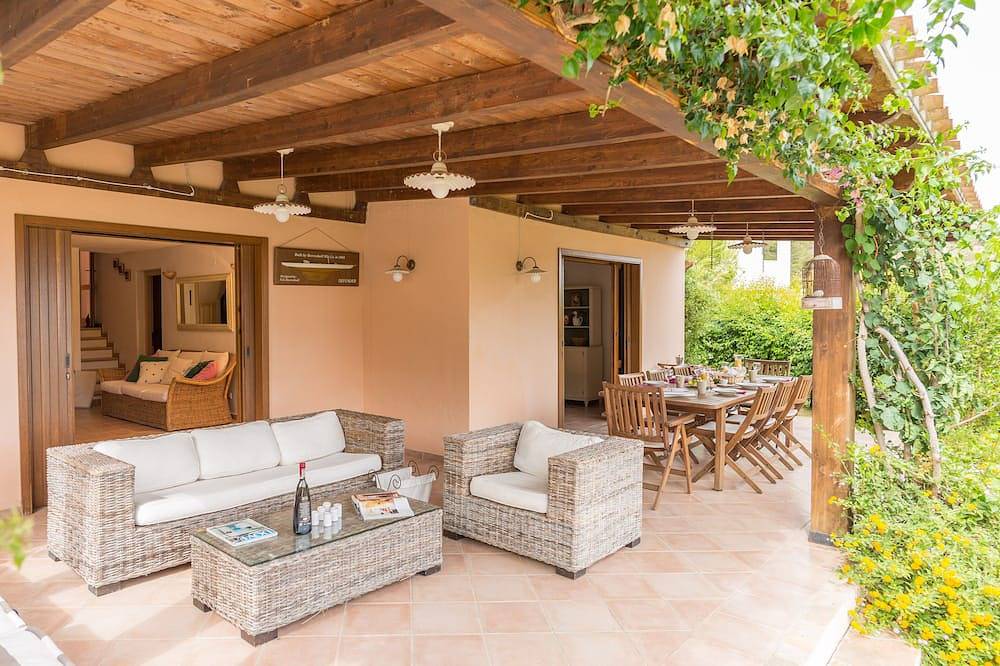 Confortevole villa con vista mare.\ncin It111015C2000Q3741 in Eden Rock, Cagliari e Dintorni