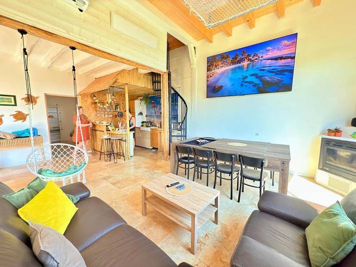 Location de vacances pour 10 personnes, avec sauna ainsi que vue et terrasse dans Les Roches-l'Évêque - 2