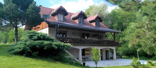Cottage pour 2 personnes, avec jardin à Contamine-Sarzin