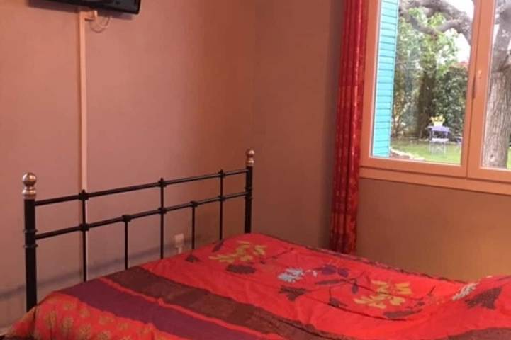 Appartement entier, Gite Les Oliviers 6/8 Personnes in Carpentras, Parc naturel régional du Mont-Ventoux