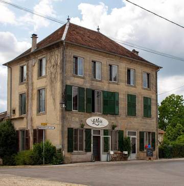 Chambre d’hôte pour 2 personnes, avec jardin à Melay