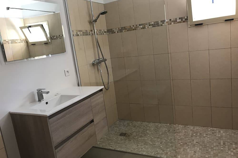 Appartement entier, 2 pièces dans villa, calme, vue mer, proximité plages et centre ville in Propriano, Arrondissement de Sartène
