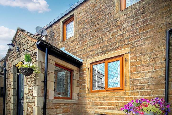 Glamping for 4 people, with garden in Forest of Bowland