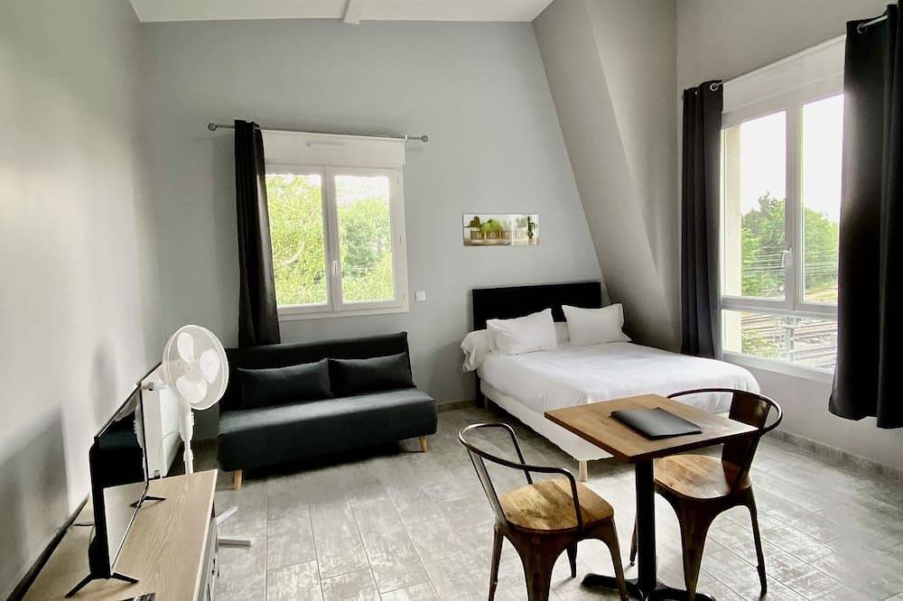 Appartement entier, Studio Agréable et Tout Équipé, Proche Paris et Cdg in Aulnay-sous-Bois, Seine-Saint-Denis