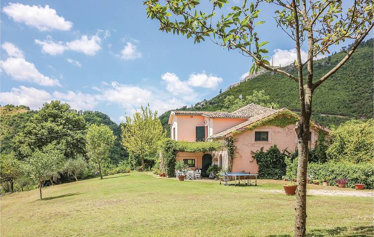 Ferienhaus für 12 Personen, mit Terrasse und Pool sowie Garten in Kampanien - 3