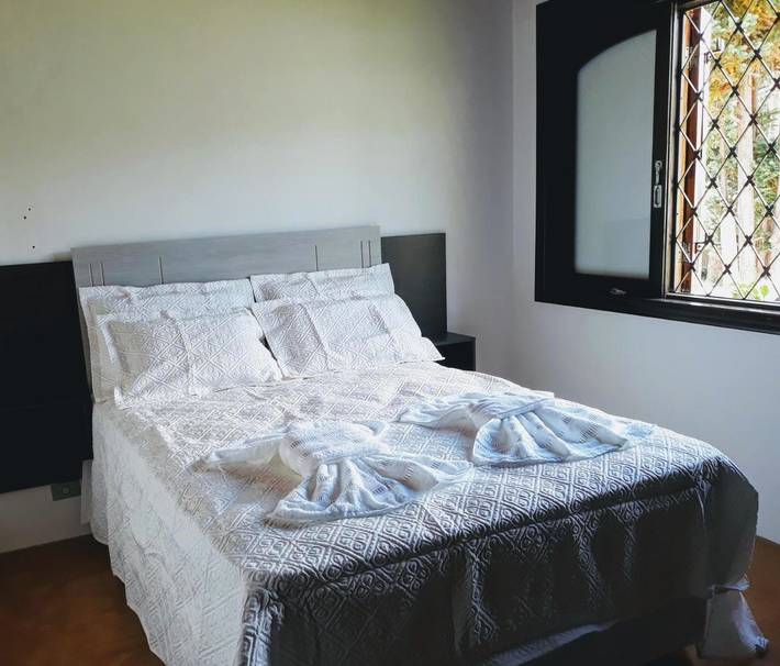 Casas e apartamentos de temporada para 13 pessoas, com jardim e vista, com animais de estimação em Campos do Jordão