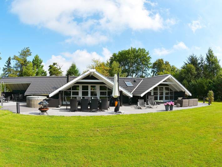Ferienhaus für 6 Personen, mit Terrasse in Marielyst - 2
