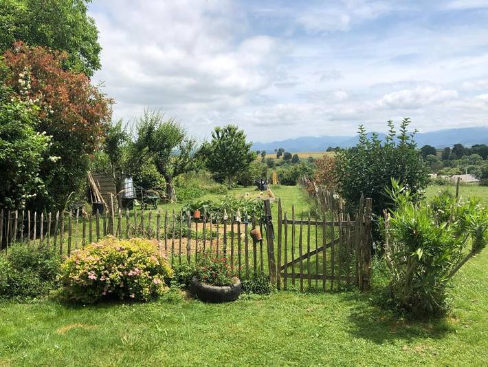 Location de vacances pour 6 personnes, avec Balcon et Jacuzzi ainsi que Terrasse et Jardin à Cieutat