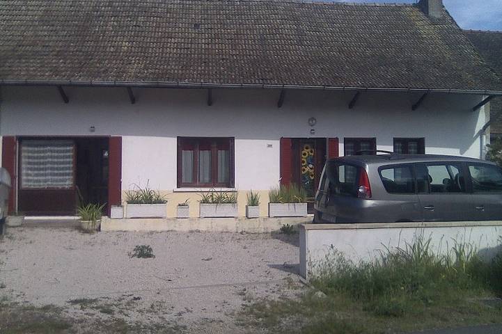 Gîte pour 8 personnes, avec jardin et terrasse, animaux acceptés dans Ormes (Saône-et-Loire)