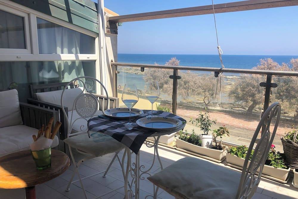 Appartamento intero, Elvi Suite stupendo attico con  terrazza sul mare in Marzamemi, Sicilia