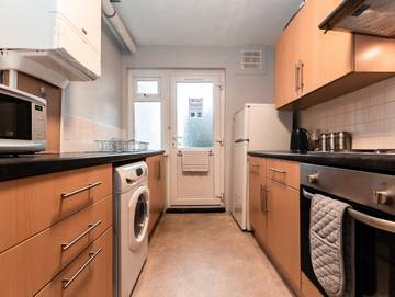 Holiday Rental for 5 People in Portsmouth, South East England, Photo 1