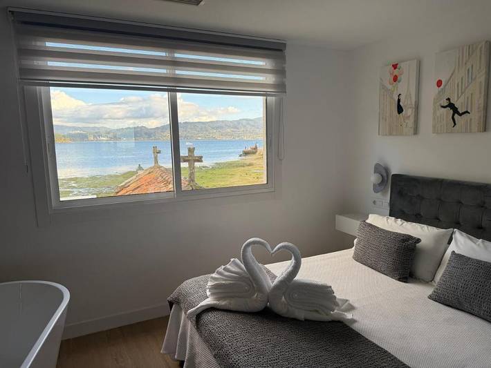 Apartamento para 4 personas, con balcón y jacuzzi en Combarro