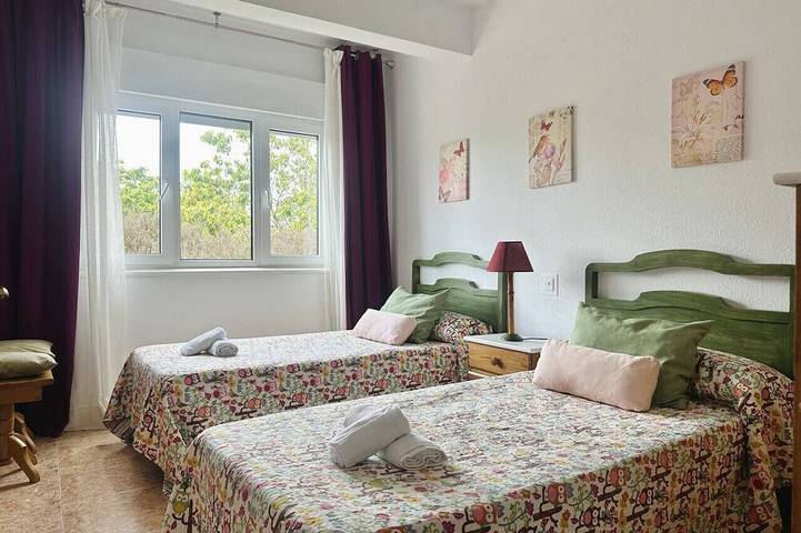 Gîte pour 8 personnes, avec jardin et balcon à Noja - 4