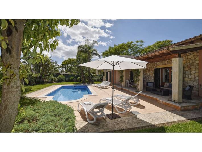 Ferienhaus für 6 Personen, mit Terrasse und Pool sowie Garten, kinderfreundlich - 1