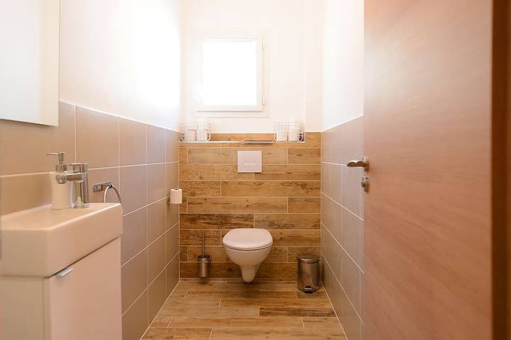 New villa with swimming pool overlooking a hectare of land overlooking the vineyard in Patrimonio, Calvi region