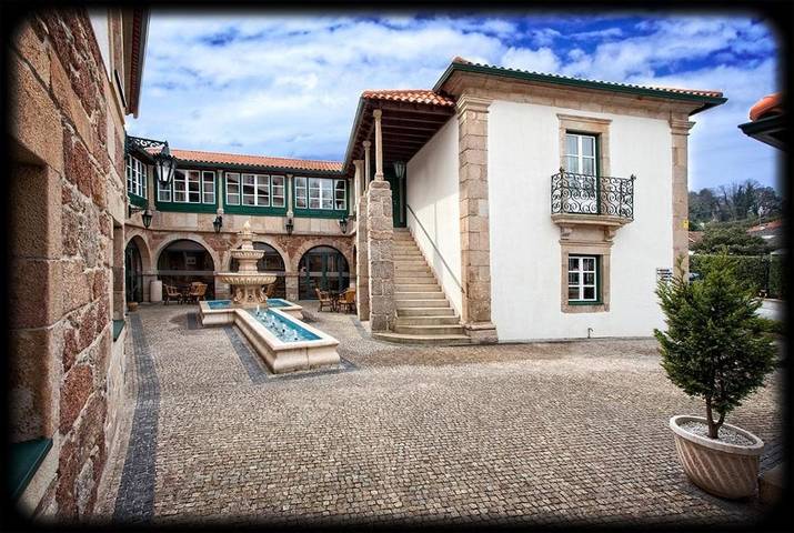 Hôtel pour 2 personnes, avec Terrasse et Jacuzzi ainsi que Jardin et Vue à Monção