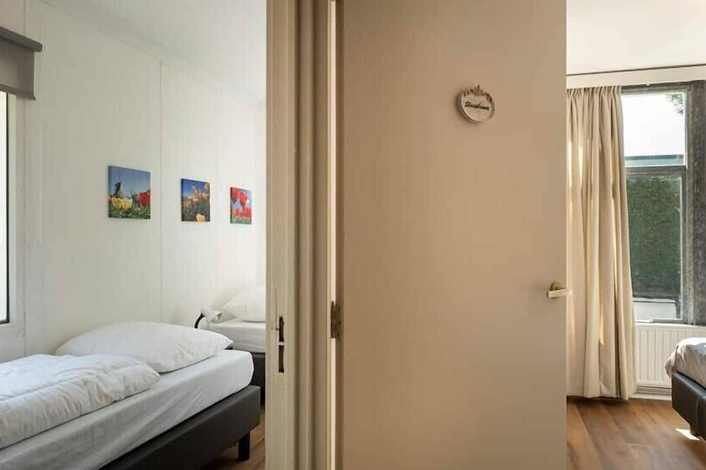 Kleine Horizon 100 Stimmungsvoller Ferienbungalow mit frei gelegenem Garten in Renesse Strand, Renesse