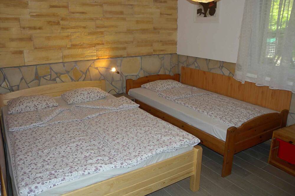 Holiday home only 20 meters from the beach with heating in Balatonfenyves, Southern Shore of Lake Balaton