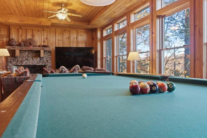 Vacation house for 14 people, with pool and terrace in South Carolina