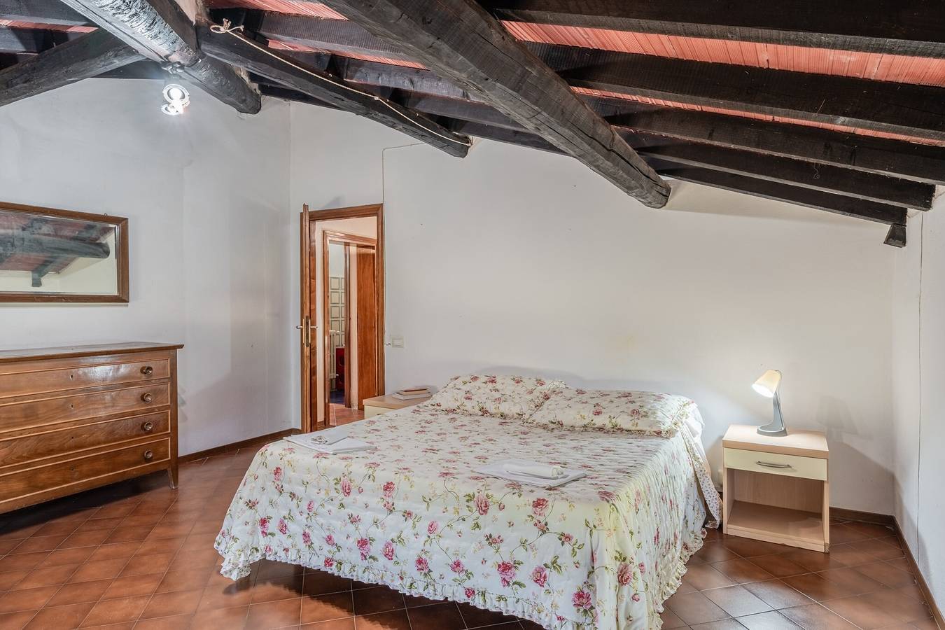 Holiday Home 'Ruben' with Shared Pool, Private Terrace and Wi-Fi in Fucecchio, Florence Province