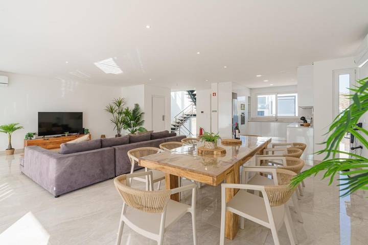 Location de vacances pour 10 personnes, avec jardin ainsi que jacuzzi et piscine à Ribamar - 4