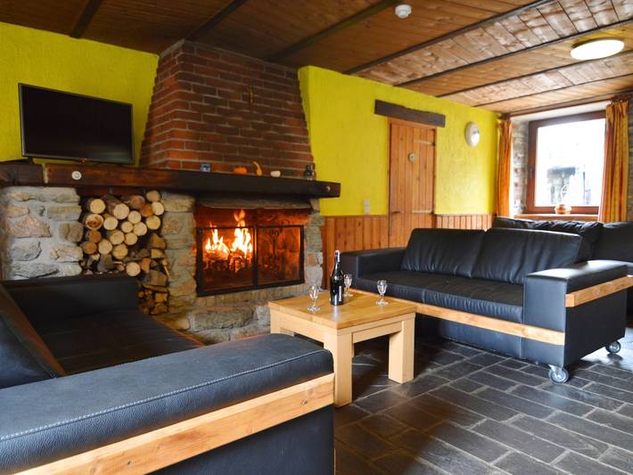 Gîte pour 22 personnes, avec terrasse ainsi que sauna et jardin dans Ardennes (Belgique) - 2