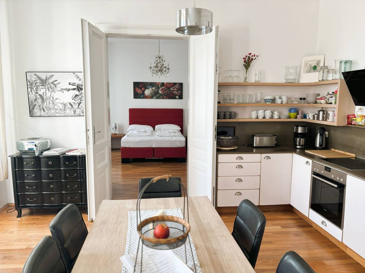 Apartment for 10 People in Brigittenau, Vienna