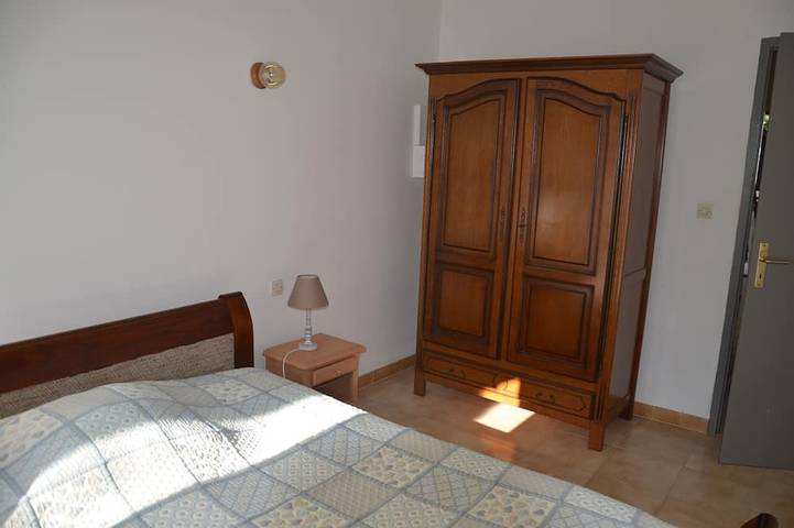 Gîte pour 4 personnes, avec terrasse et jardin à Belvédère-Campomoro - 4