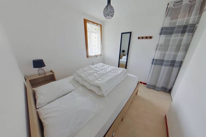 Ganze Wohnung, 2-Zimmer-Wohnung mit Balkon in Pistennähe in Les Rousses in Les Rousses, Regionaler Naturpark Hochjura