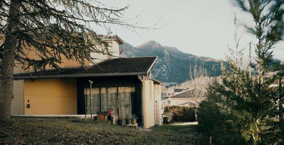 Gîte pour 3 personnes, avec vue et jardin à Tarascon-sur-Ariège - 3