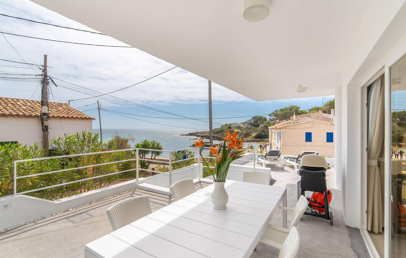 Gemütliches Apartment am Strand mit Klimaanlage, Terrasse und Grill in Son Moll, Capdepera