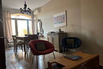 Chambre D’hôte pour 2 Personnes dans Lourmarin, Parc naturel régional du Luberon, Photo 1