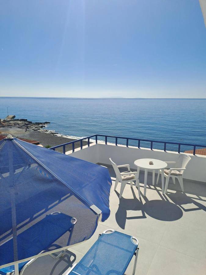 Suite with Sea View in Région de la Canée